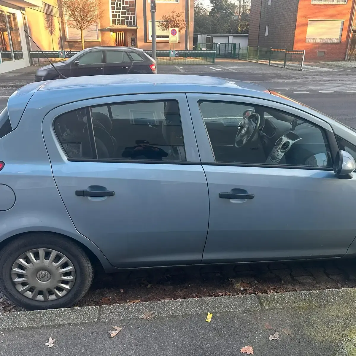 Używany Opel Corsa 67 KM (49 kW) 2010 Andere farben Hatchback