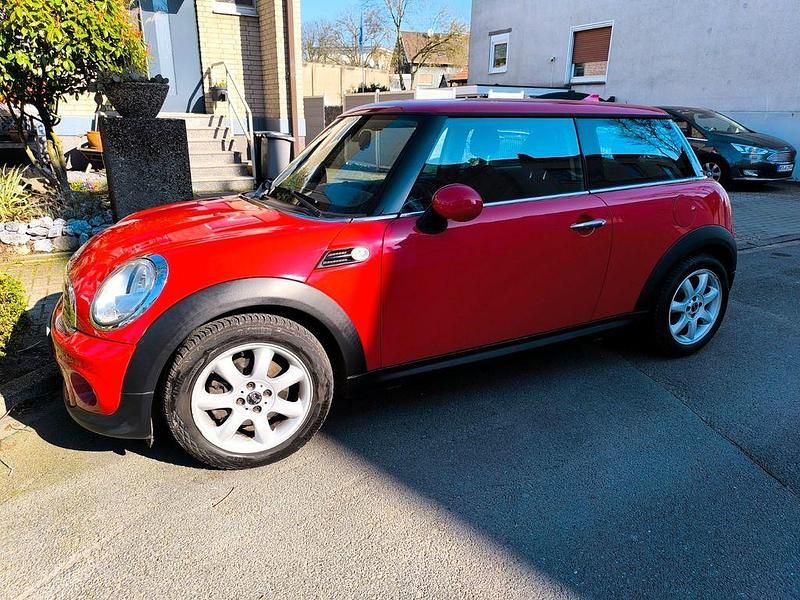Used Mini ONE 75 HP (55 kW) 2011 Red Hatchback