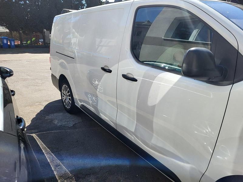 Weiß Gebraucht 2022 Fiat Scudo Van / Kleinbus | 17.500 € - Bild 1/4