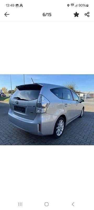 Grau Gebraucht 2013 Toyota Prius+ Plus Van / Kleinbus | 13.000 € (Guter Preis) - Bild 1/4