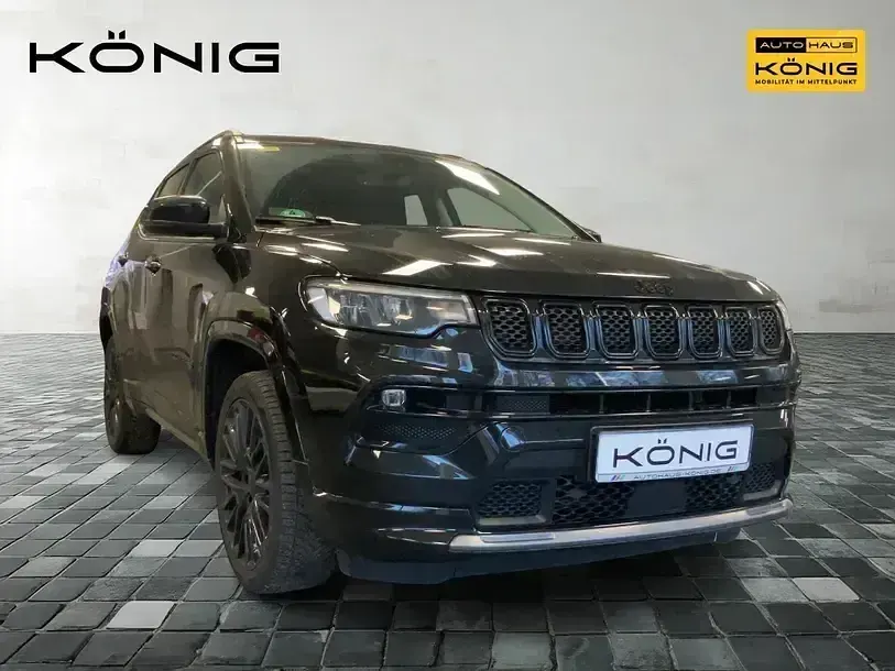 Second-hand Jeep Compass 131 CP (96 kW) 2023 Negru SUV