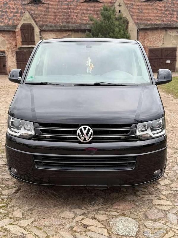 Usado VW Multivan 140 HP (102 kW) 2013 Preto Monovolume