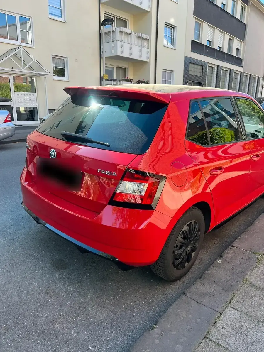 Second-hand Skoda Fabia 90 CP (66 kW) 2017 Roșu Hatchback