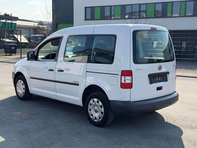 Gebraucht VW Caddy 80 PS (58 kW) 2010 Weiß Van / Kleinbus