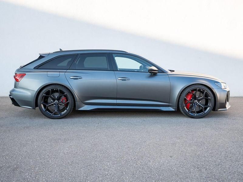 Gebraucht Audi RS6 Performance 630 PS (463 kW) 2025 Grau Kombi