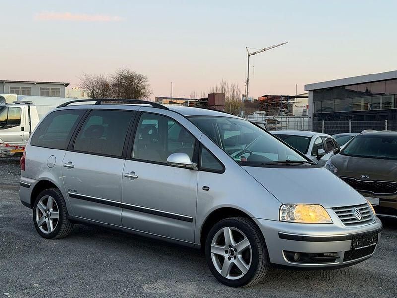 Gebraucht VW Sharan United 140 PS (102 kW) 2009 Silber Van / Kleinbus