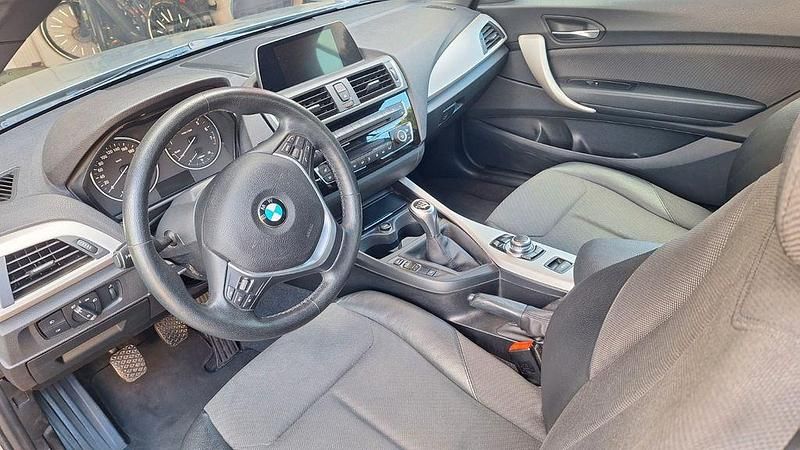 Gebraucht BMW 218 Advantage 136 PS (100 kW) 2016 Silber Cabrio