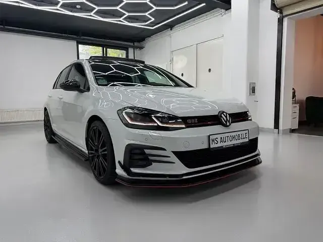 Gebraucht VW Golf VII GTI 290 PS (213 kW) 2019 Schwarz Limousine