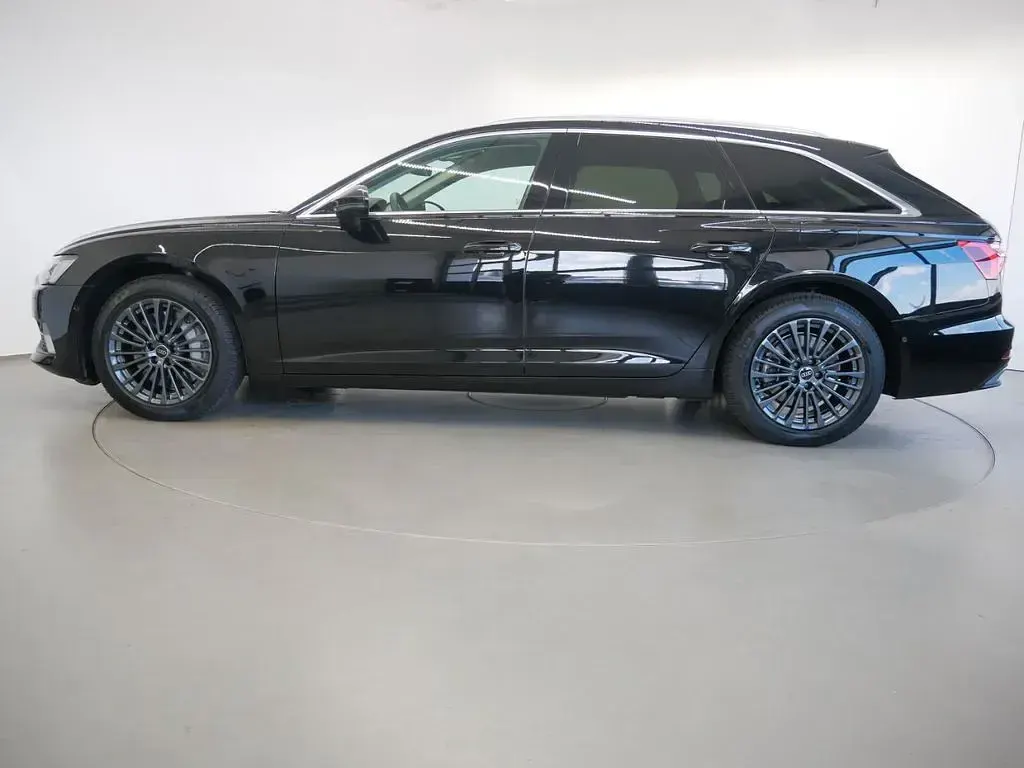Gebraucht Audi A6 Advanced 299 PS (219 kW) 2024 Mythosschwarz metallic Kombi