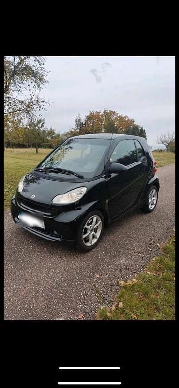 Schwarz Gebraucht 2010 Smart ForTwo Coupé Kleinwagen | 3.700 € (Fairer Preis) - Bild 1/4
