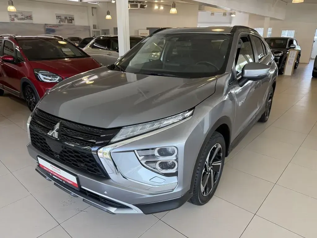 Gebraucht Mitsubishi Eclipse Cross Edition 188 PS (138 kW) 2021 Grau SUV