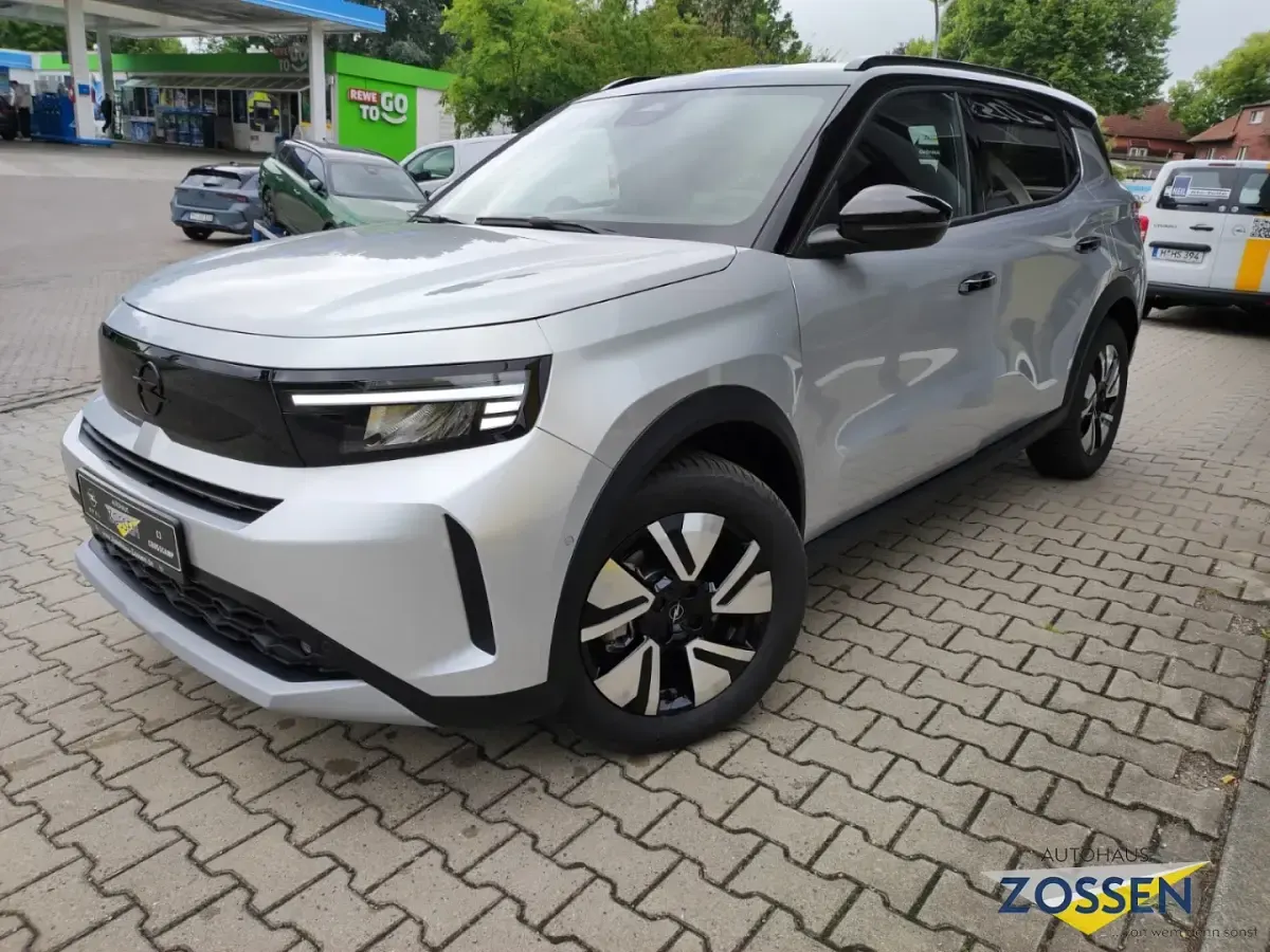 Neu Opel Frontera Ultimate 145 PS (106 kW) 2026 Silber SUV