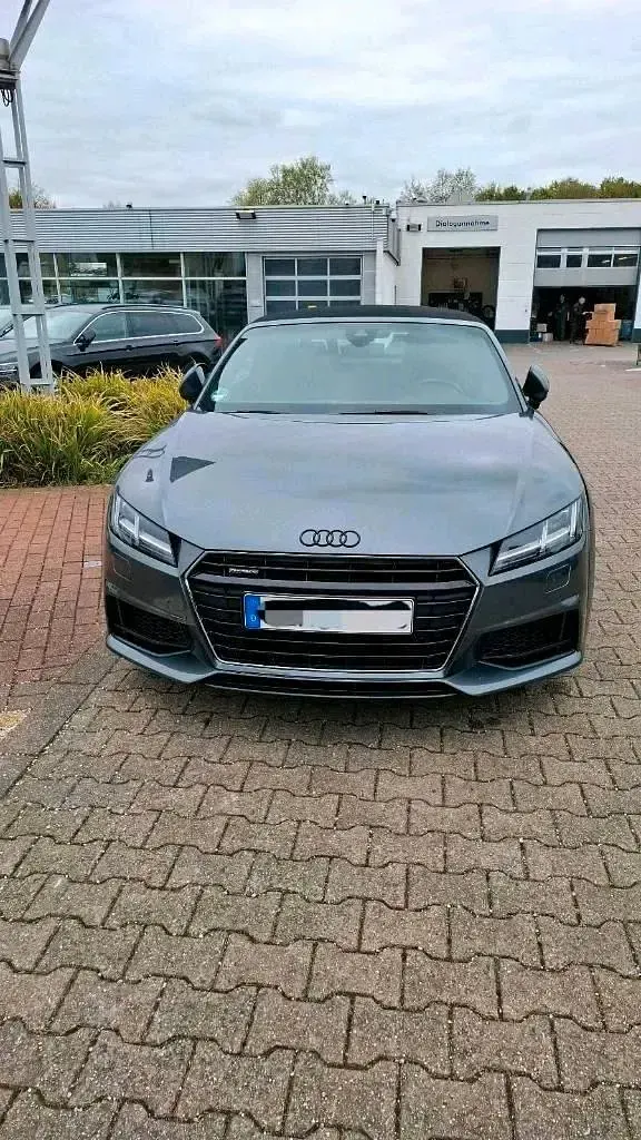 Gebraucht Audi TT Roadster Design 230 PS (169 kW) 2018 Grau Cabrio