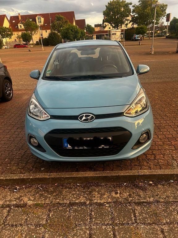 Blau Gebraucht 2014 Hyundai i10 Kleinwagen | 3.900 € (Guter Preis) - Bild 1/4
