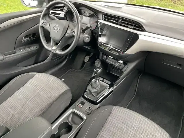 Gebraucht Opel Corsa Edition 101 PS (74 kW) 2022 Aluminium silb/kristall silb Kleinwagen