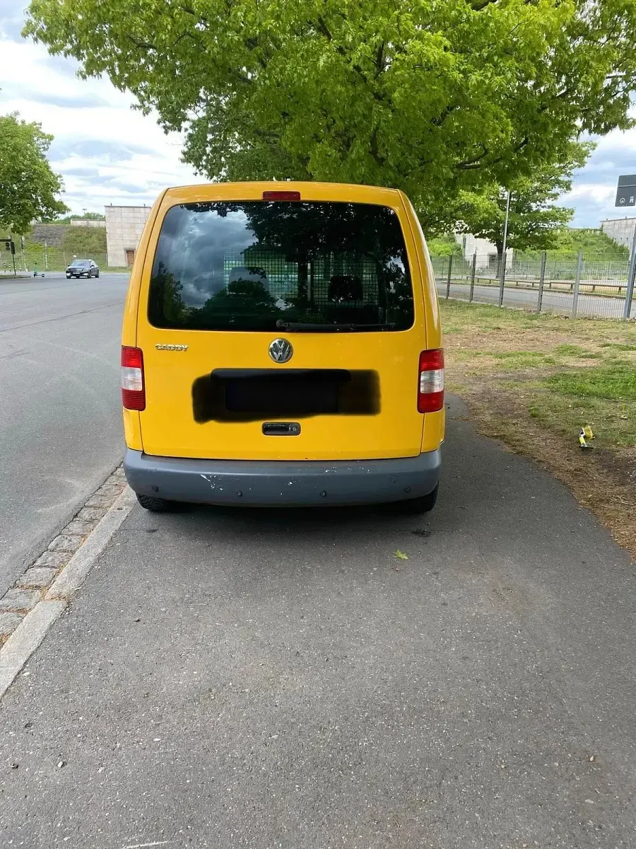 Gebraucht VW Caddy 69 PS (50 kW) 2004 Gelb Van / Kleinbus