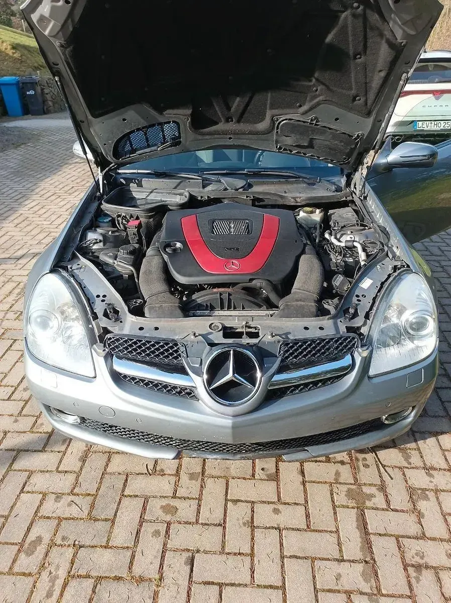 Second-hand Mercedes SLK350 305 CP (224 kW) 2009 Argintiu Cabrio