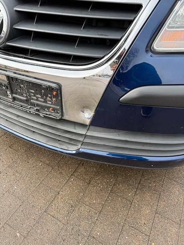 Gebraucht VW Touran 140 PS (102 kW) 2007 Blau Van / Kleinbus