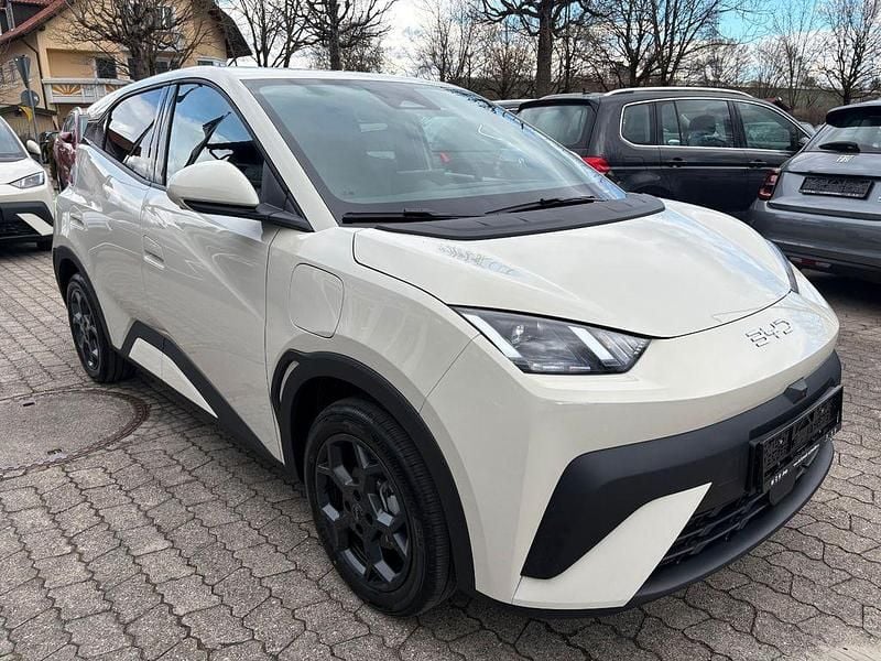 Neu BYD Dolphin Surf Comfort 114 kW (156 PS) 2026 Beige Kleinwagen