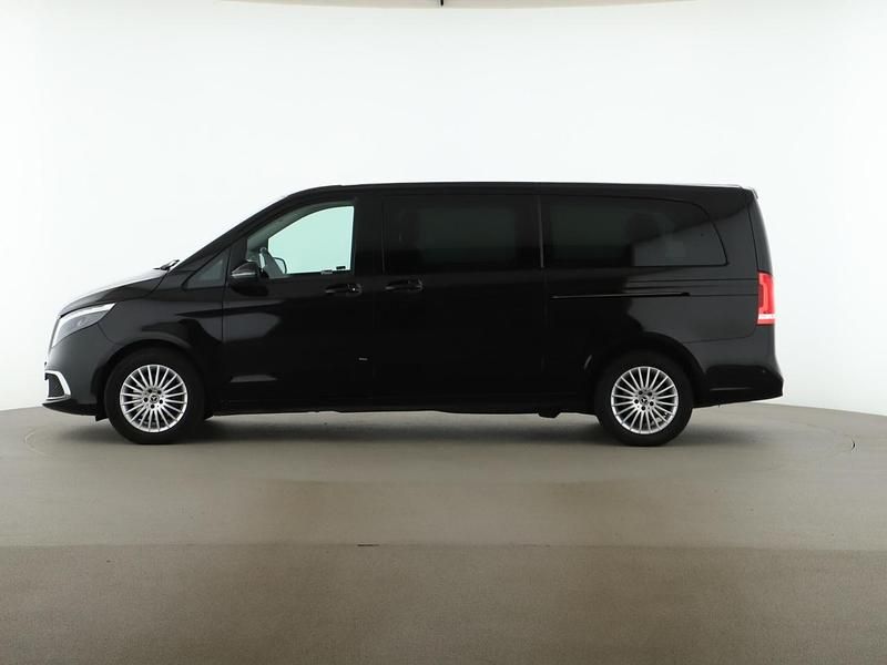 Gebraucht Mercedes V300 Avantgarde 237 PS (174 kW) 2024 Schwarz Van / Kleinbus
