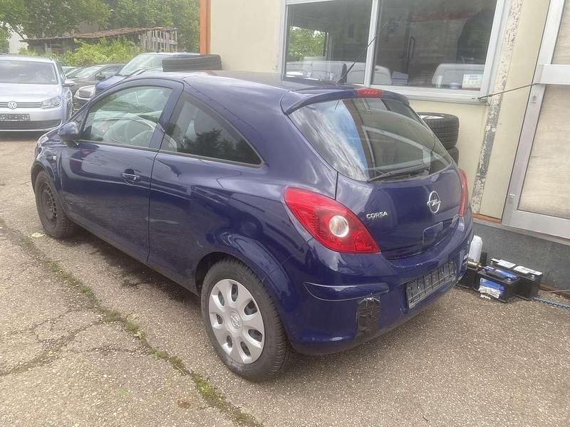 Gebraucht Opel Corsa Edition 80 PS (58 kW) 2008 Royalblau h: u2/f:atlantikblau Kleinwagen