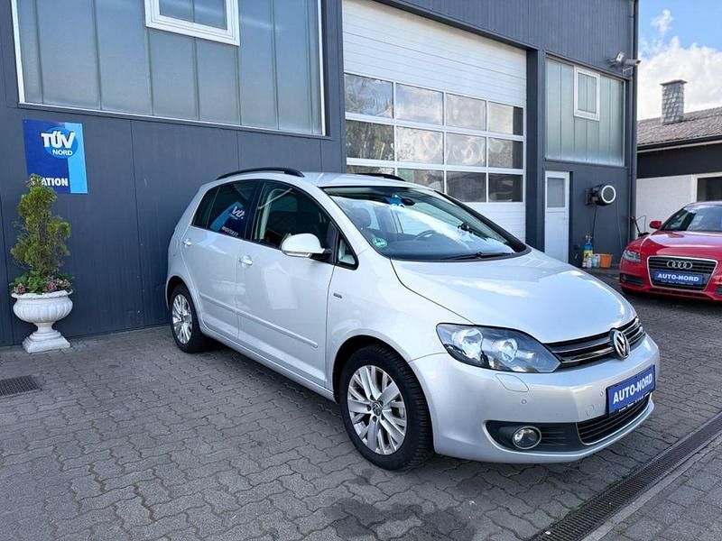Silber Gebraucht 2013 VW Golf Plus Cross Life Van / Kleinbus | 8.990 € (Fairer Preis) - Bild 1/4
