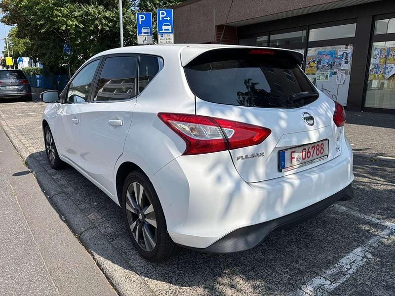 Gebraucht Nissan Pulsar N-Connecta 116 PS (85 kW) 2017 Weiß Kleinwagen