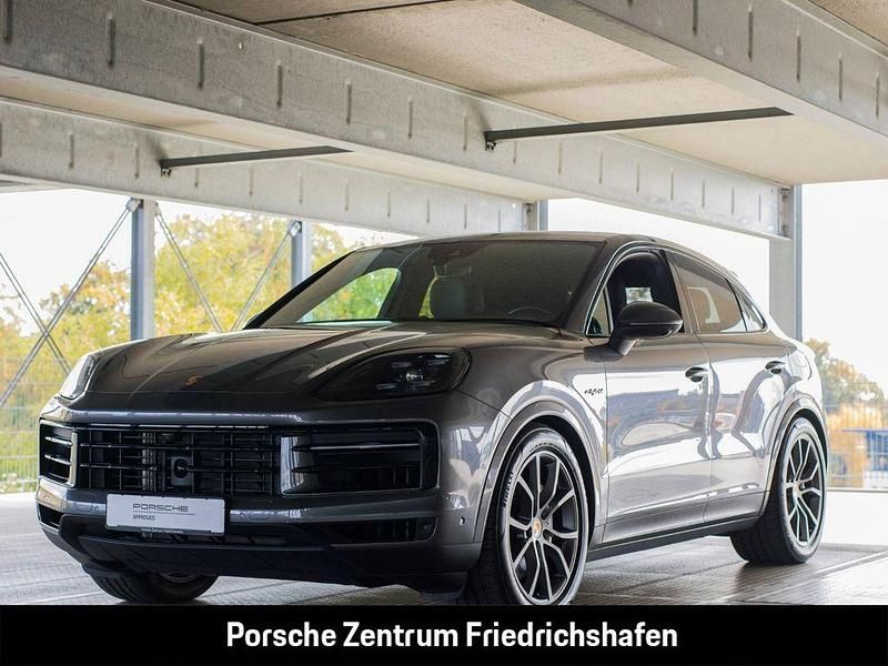 Grau Gebraucht 2023 Porsche Cayenne E-Hybrid Coupe Coupé | 94.480 € (Superpreis) - Bild 1/4