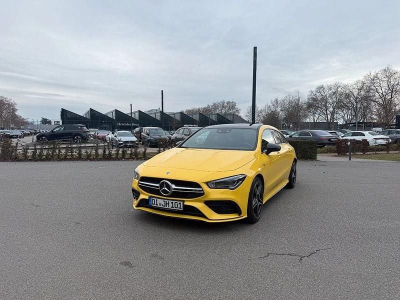Gebraucht Mercedes CLA35 AMG Shooting Brake AMG 306 PS (225 kW) 2023 Gelb Kombi