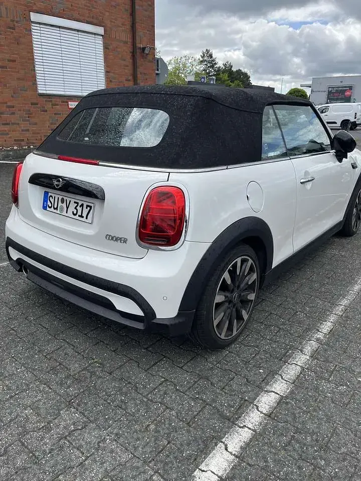 Gebraucht Mini Cooper Cabriolet 136 PS (100 kW) 2023 Weiß Cabrio