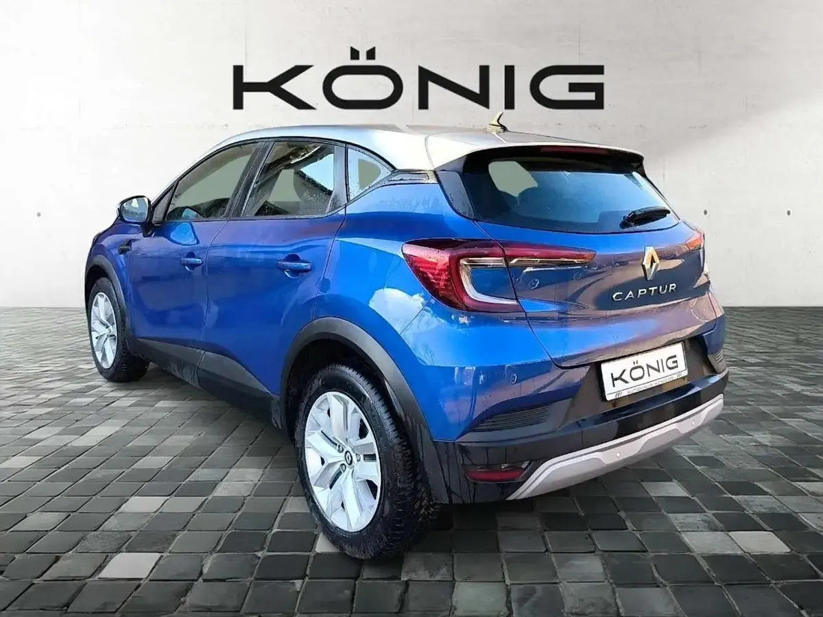 Używany Renault Captur Equilibre 100 KM (73 kW) 2023 Niebieski SUV