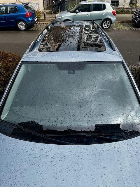 Gebraucht VW Passat Comfortline 140 PS (102 kW) 2011 Blau Kombi