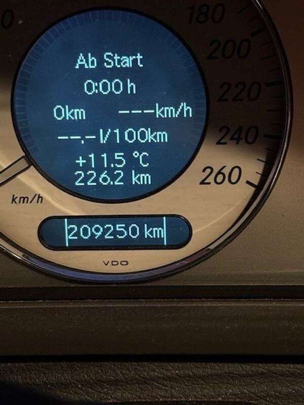 Blau Gebraucht 2007 Mercedes CLK320 Avantgarde Cabrio | 7.983 € (Guter Preis) - Bild 1/1
