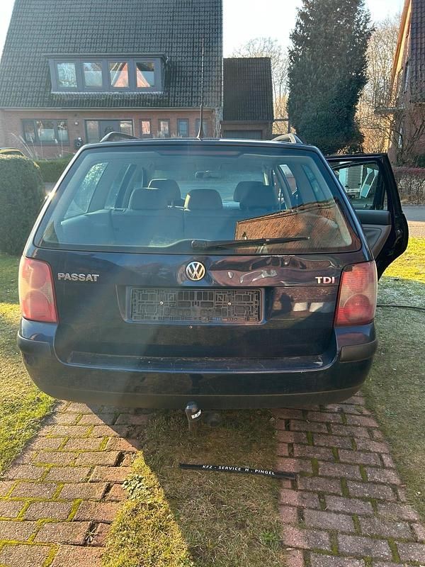 Gebraucht VW Passat 130 PS (95 kW) 2003 Blau Kombi