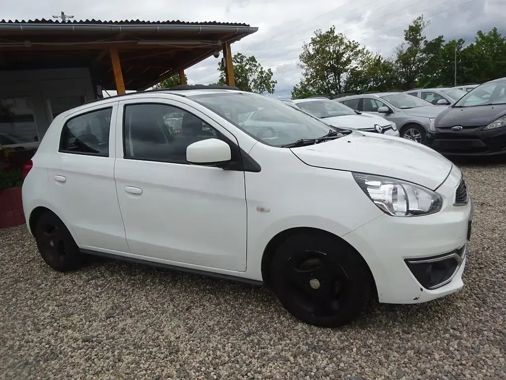 Gebraucht Mitsubishi Space Star Edition 71 PS (52 kW) 2018 Weiß Kleinwagen