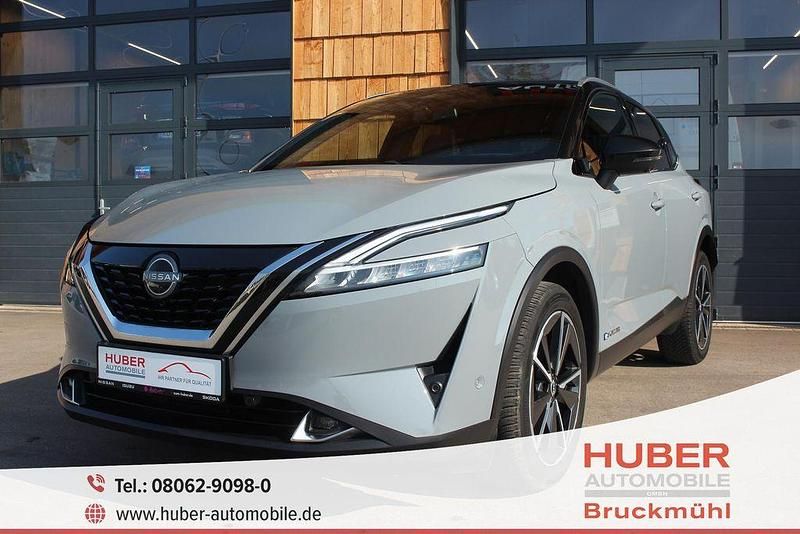 Ceramic grey/dach black ... Gebraucht 2023 Nissan Qashqai Tekna SUV | 29.380 € (Fairer Preis) - Bild 1/4