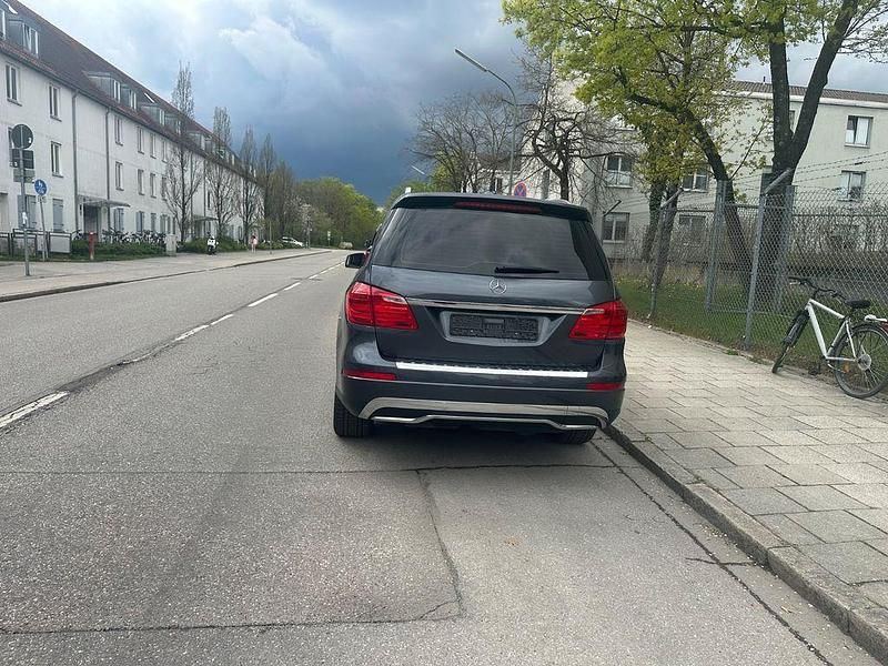 Gebraucht Mercedes GL350 258 PS (189 kW) 2014 Grau SUV