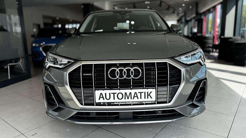 Gebraucht Audi Q3 S-Line 245 PS (180 kW) 2023 Grau SUV