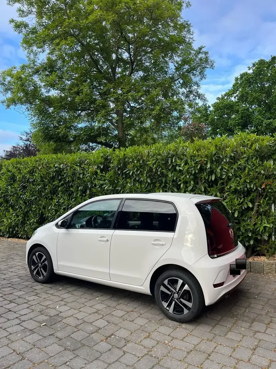 Gebraucht VW up! high up! 90 PS (66 kW) 2016 Weiß Kleinwagen