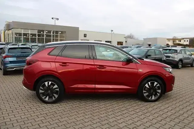 Gebraucht Opel Grandland X Ultimate 181 PS (133 kW) 2022 Rot SUV