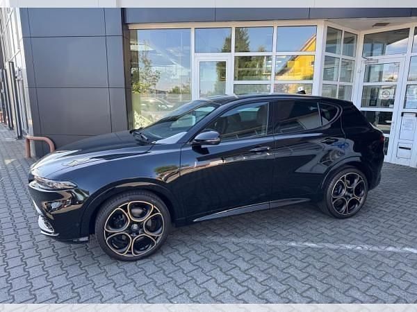 Neu Alfa Romeo Tonale 160 PS (117 kW) 2025 Schwarz (nero alfa) SUV