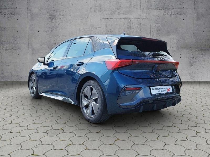 Second-hand Cupra Born 150 kW (204 CP) 2022 Albastru Hatchback