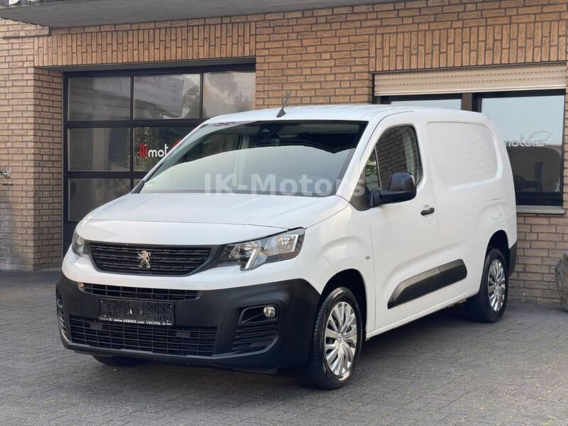 Weiß Gebraucht 2019 Peugeot Partner Van / Kleinbus | 8.290 € (Fairer Preis) - Bild 1/4