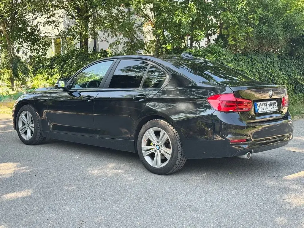 Gebraucht BMW 318 150 PS (110 kW) 2017 Schwarz Limousine