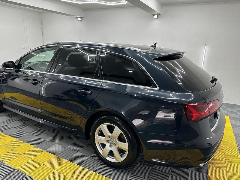 Gebraucht Audi A6 Exclusive 150 PS (110 kW) 2017 Blau Kombi