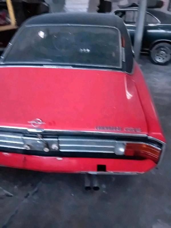 Usado Opel Commodore 1968 Dorado Coupe