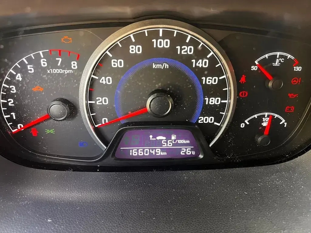 Gebraucht Hyundai i10 Classic 67 PS (49 kW) 2015 Weiß Kleinwagen