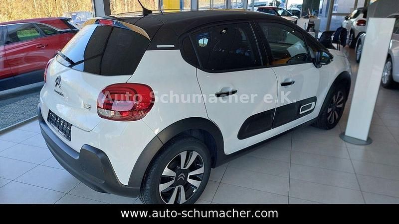 Second-hand Citroën C3 Attraction 82 CP (60 kW) 2023 Alb Hatchback