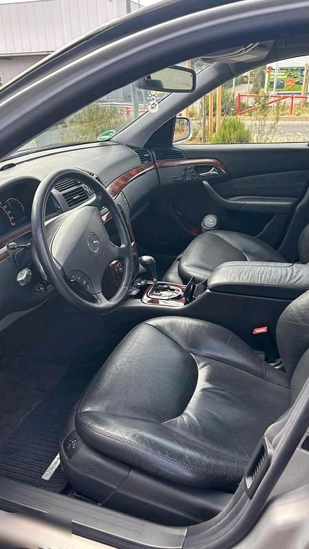 Gebraucht Lada 1200 224 PS (164 kW) 2000 Silber Limousine