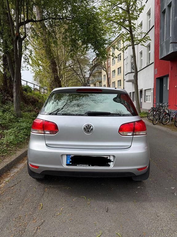 Gebraucht VW Golf VI 102 PS (75 kW) 2009 Silber Kleinwagen